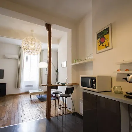 L'olivier Apartment *